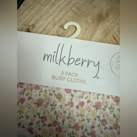 Milkberry 3-Pack Bamboo Rayon Burp Cloths Floral White & Pink Scalloped Set NWT - Picture 3 of 5